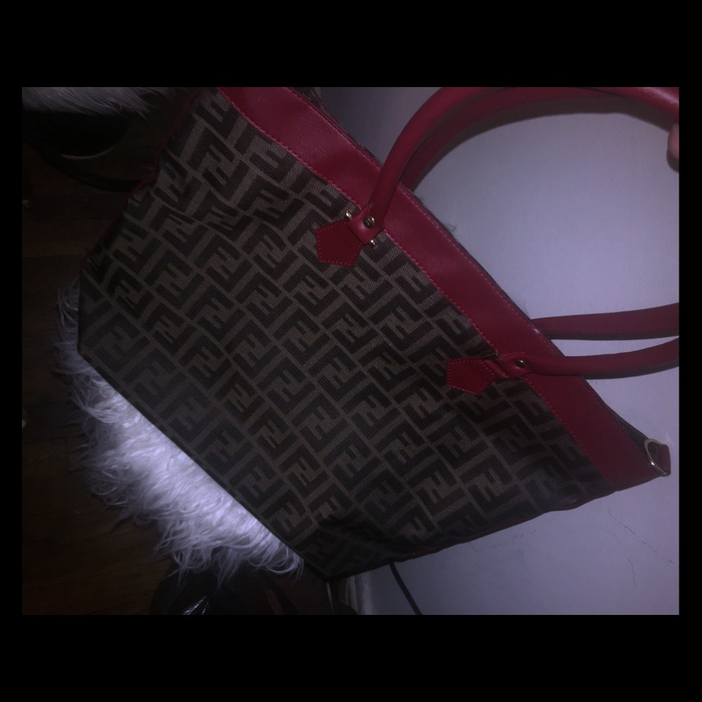 Large like Fendi ToTe